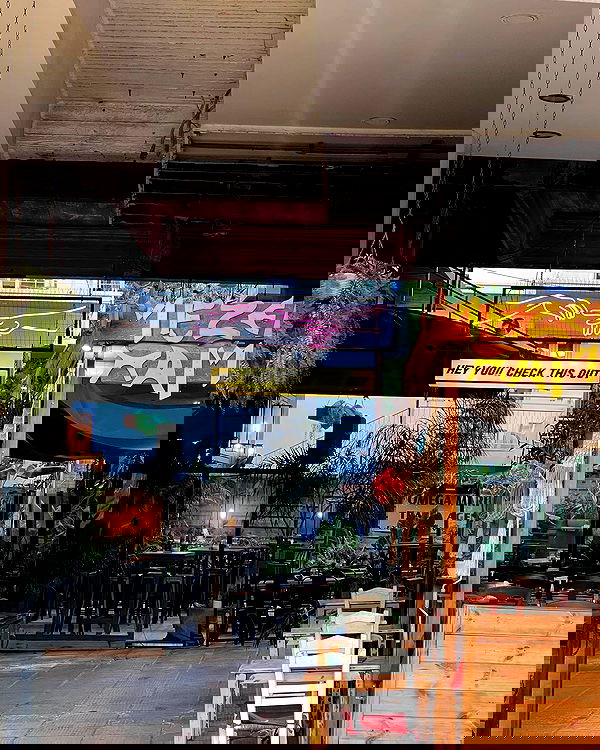 lia_abramovich image ~ Altpins