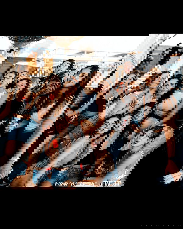 lia_abramovich image ~ Altpins