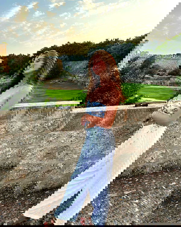 lia_abramovich image ~ Altpins