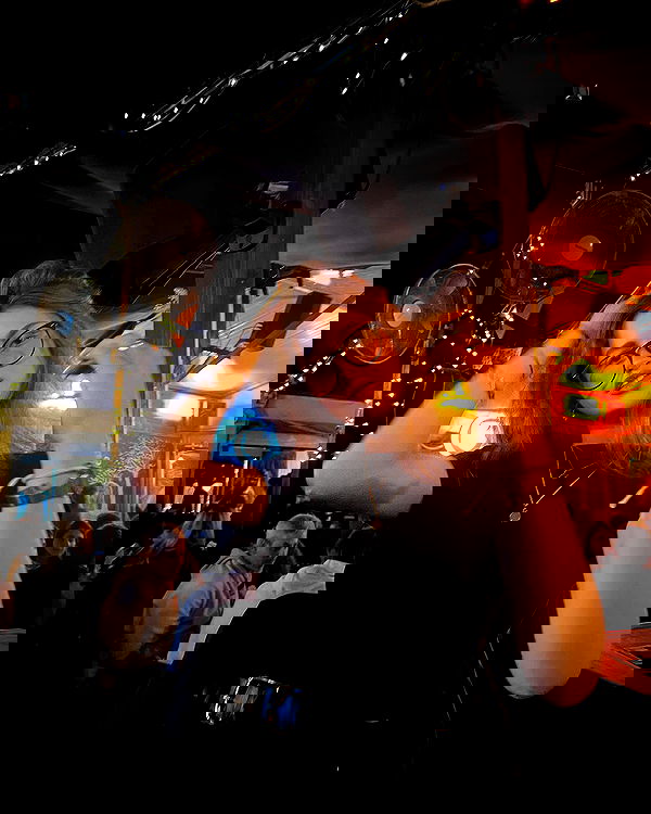 lia_abramovich image ~ Altpins