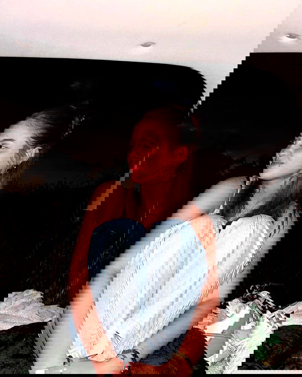 lia_abramovich image ~ Altpins