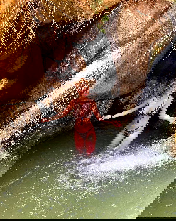 lia_abramovich image ~ Altpins