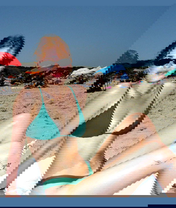 lia_abramovich image ~ Altpins