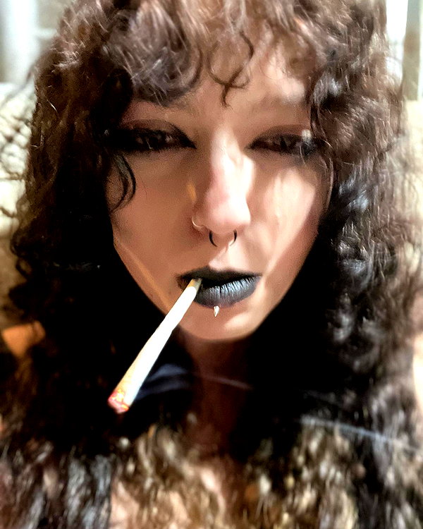 liah.t_ instagram image archive image