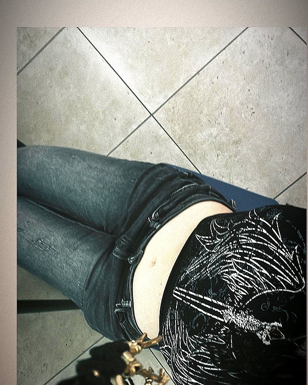 liah.t_ instagram image archive image