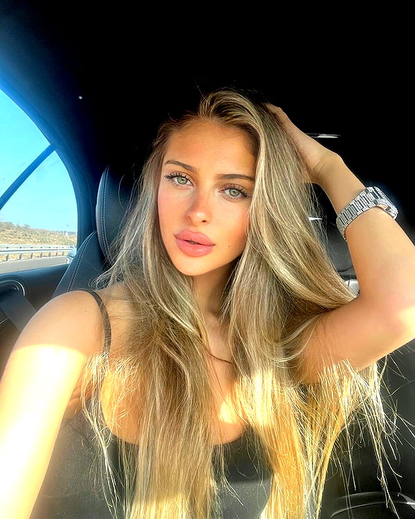 libbyberkovich instagram image archive image