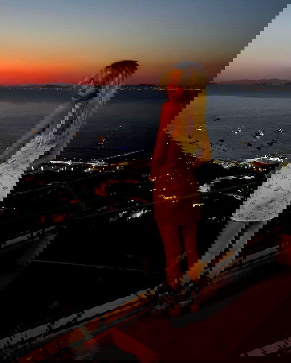 lilarosepalaza lilarosepalaza archive image