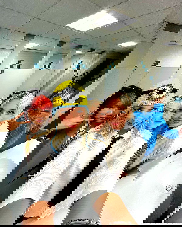 lilarosepalaza lilarosepalaza archive image