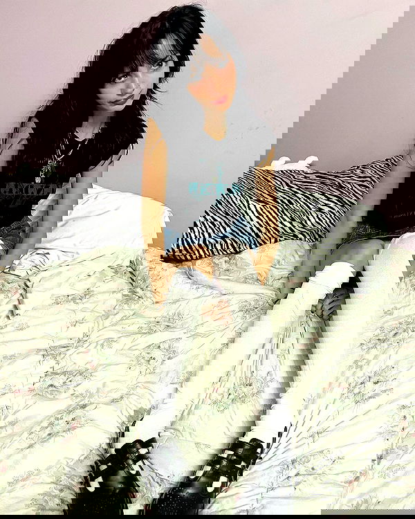 lilarosepalaza lilarosepalaza archive image