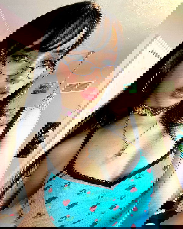 lilarosepalaza lilarosepalaza archive image