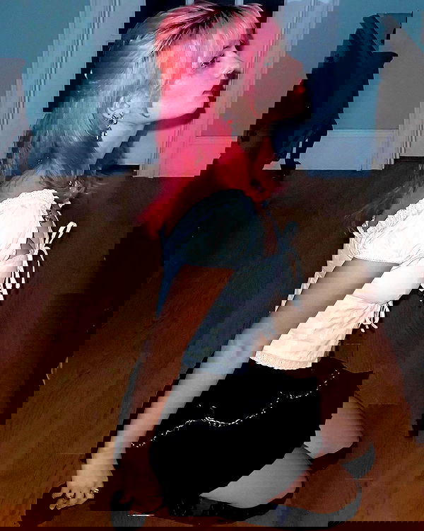 lilarosepalaza lilarosepalaza archive image