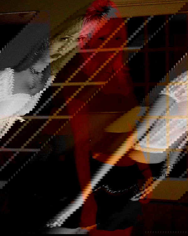 lilarosepalaza lilarosepalaza archive image