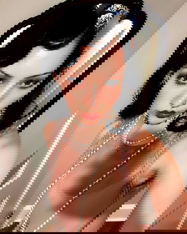 lilarosepalaza lilarosepalaza archive image