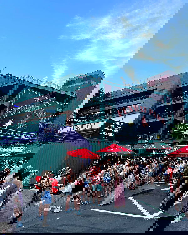 lilarosepalaza lilarosepalaza archive image