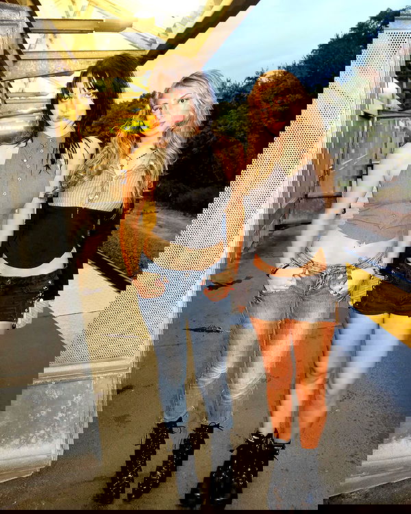 lilarosepalaza lilarosepalaza archive image