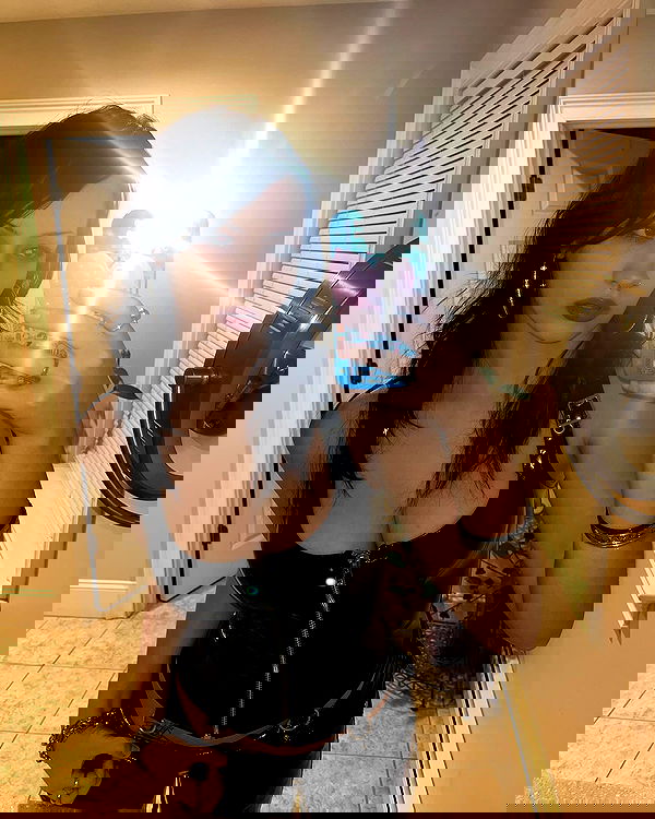 lilarosepalaza lilarosepalaza archive image