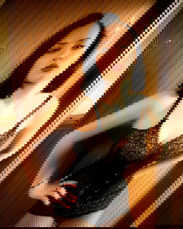 lilarosepalaza lilarosepalaza archive image