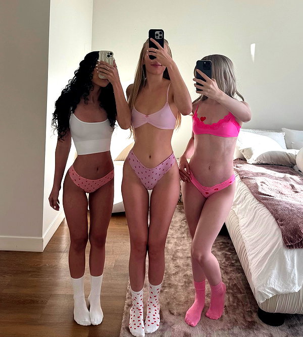 lill.belle instagram image archive image