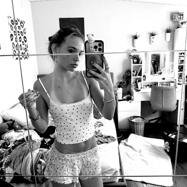 lillybyheart.xo instagram image archive image