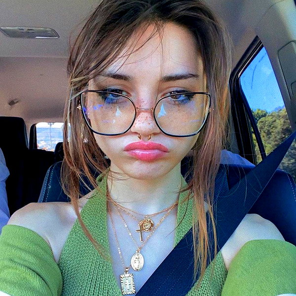 lilmochidoll instagram image archive image