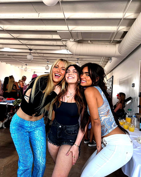 lilsyourfav instagram image archive image