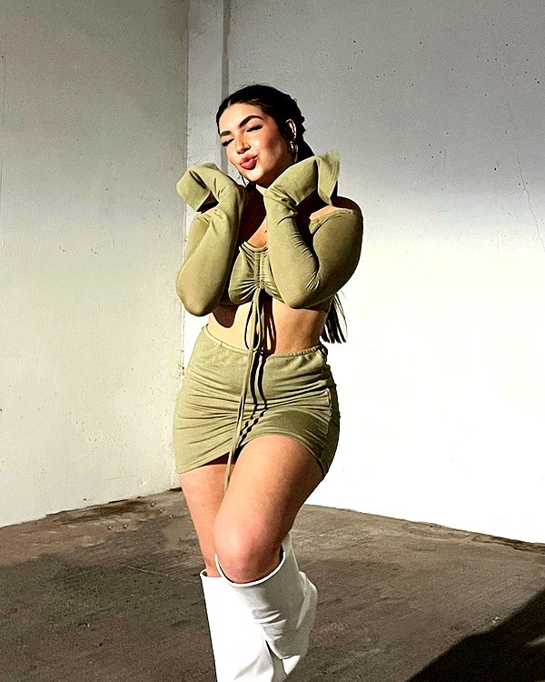 lilsyourfav instagram image archive image