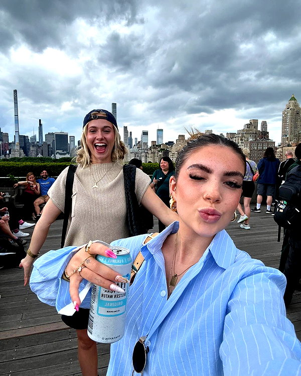 lilsyourfav instagram image archive image