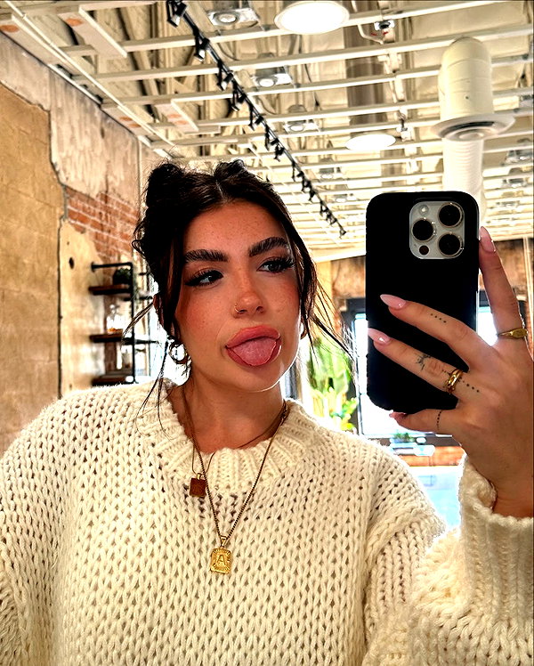 lilsyourfav instagram image archive image