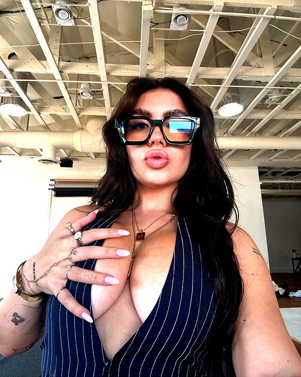 lilsyourfav instagram image archive image