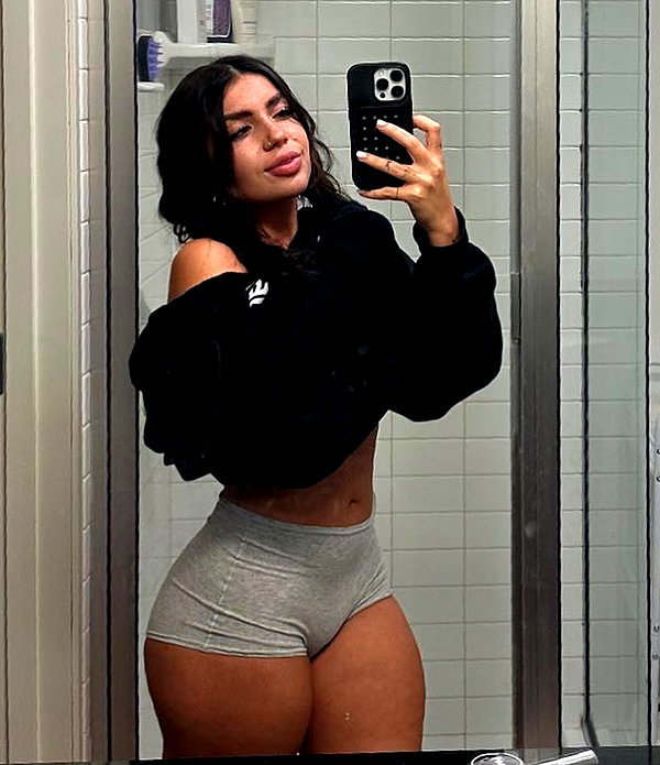 lilsyourfav instagram image archive image