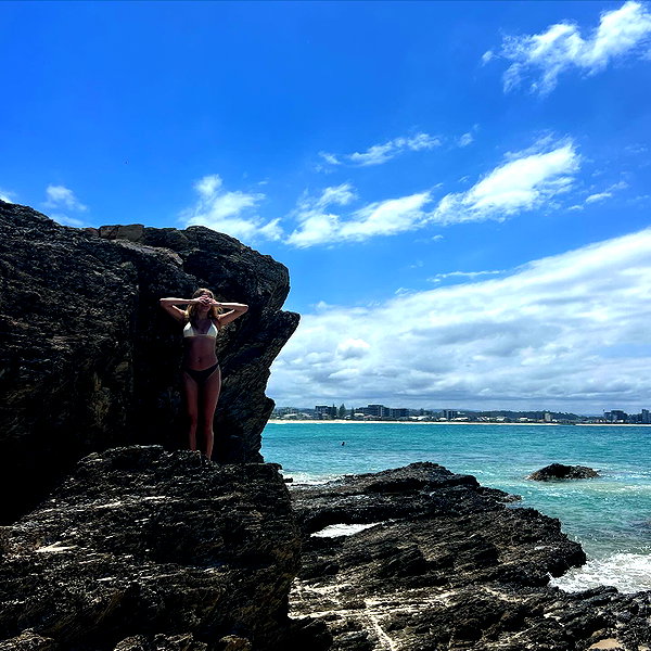 lilyphillipss instagram image archive image
