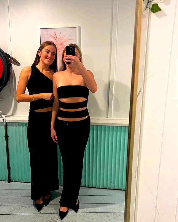 lilyphillipss instagram image archive image
