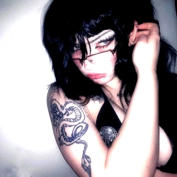 lilznvv lilznvv archive image