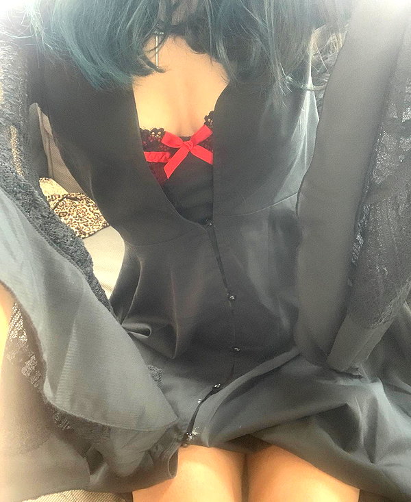 limonnnie instagram image archive image