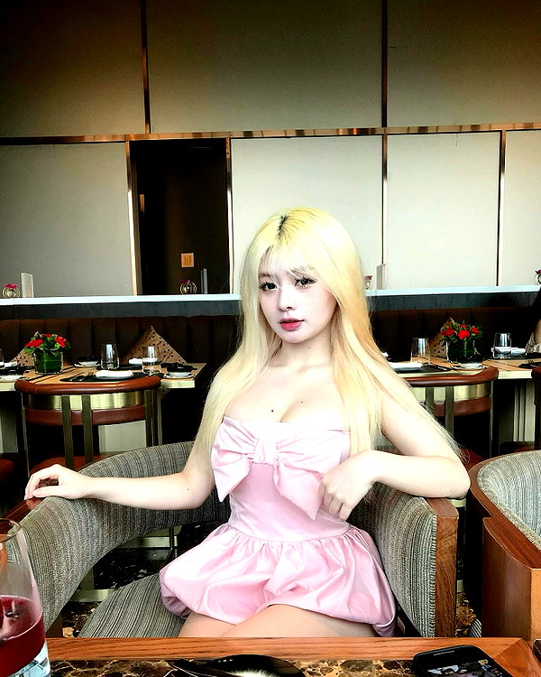 linnntitxinhnhat instagram image archive image