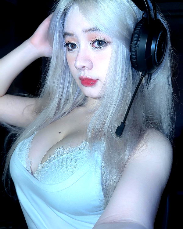 linnntitxinhnhat instagram image archive image