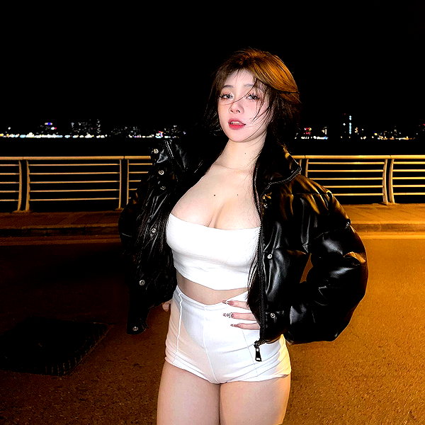 linnntitxinhnhat instagram image archive image