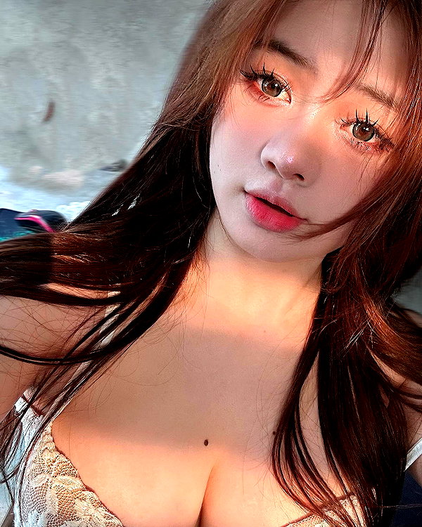 linnntitxinhnhat instagram image archive image