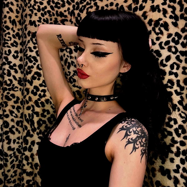 livindeadyaz instagram image archive image