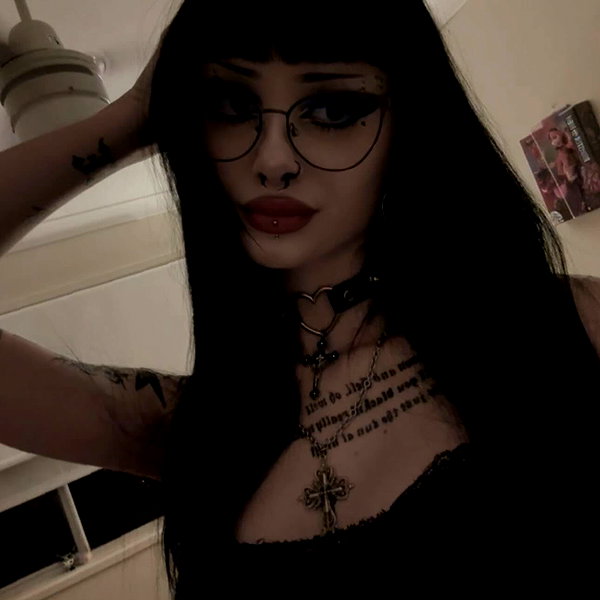 livindeadyaz instagram image archive image