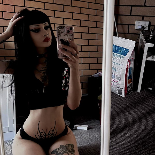 livindeadyaz instagram image archive image