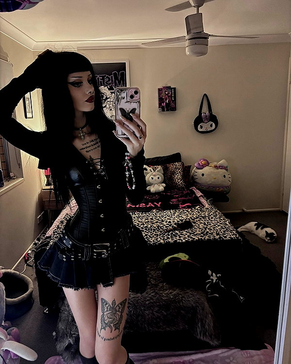 livindeadyaz instagram image archive image
