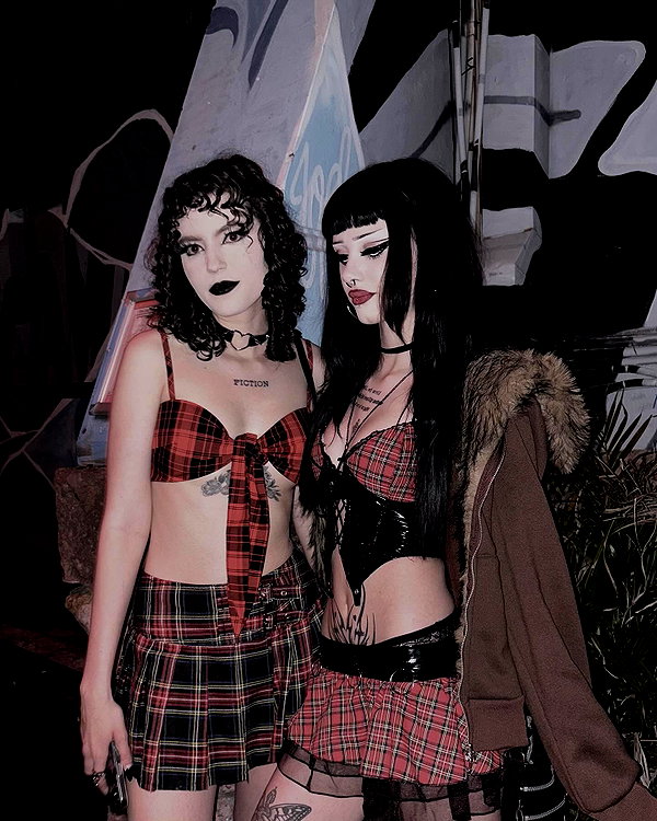 livindeadyaz instagram image archive image