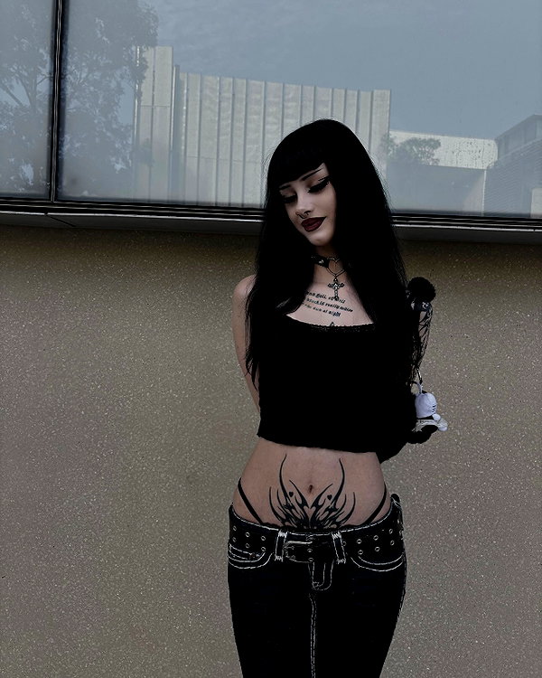 livindeadyaz instagram image archive image