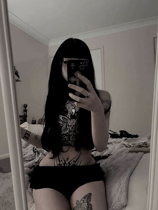 livindeadyaz instagram image archive image