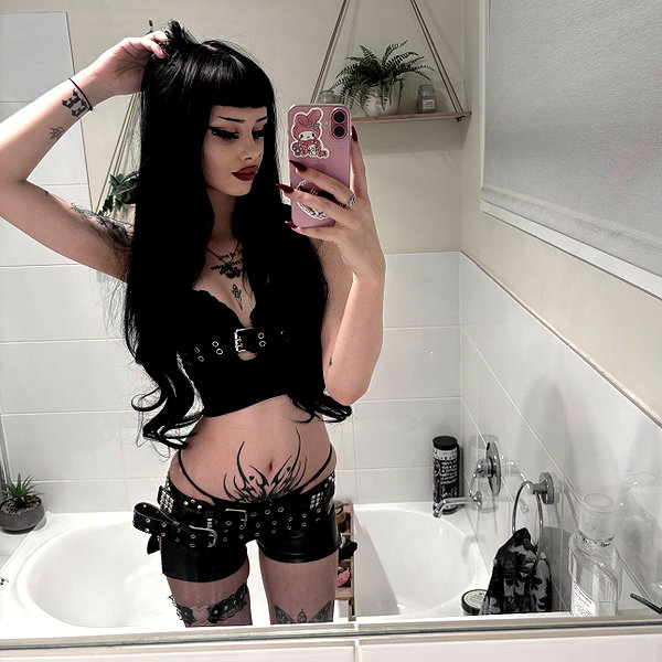 livindeadyaz instagram image archive image