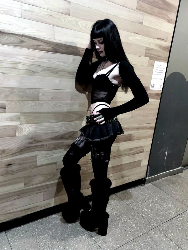 livindeadyaz instagram image archive image