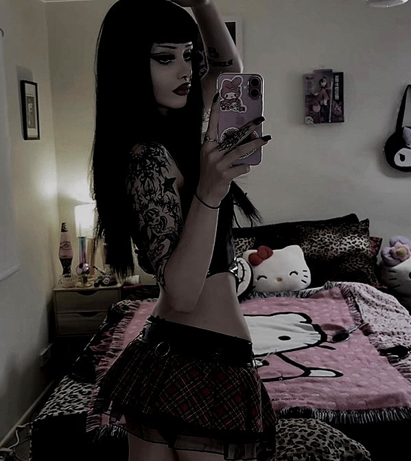 livindeadyaz instagram image archive image