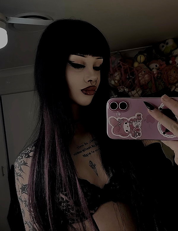 livindeadyaz instagram image archive image