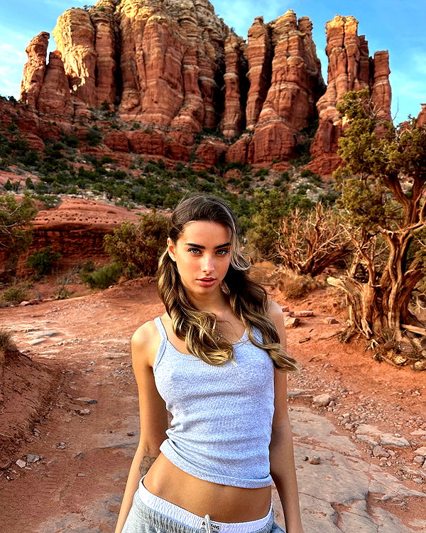 lizakovalenkoo instagram image archive image